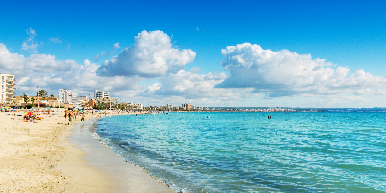 Playa de Palma  \u00e9n af Mallorcas bedste sandstrande